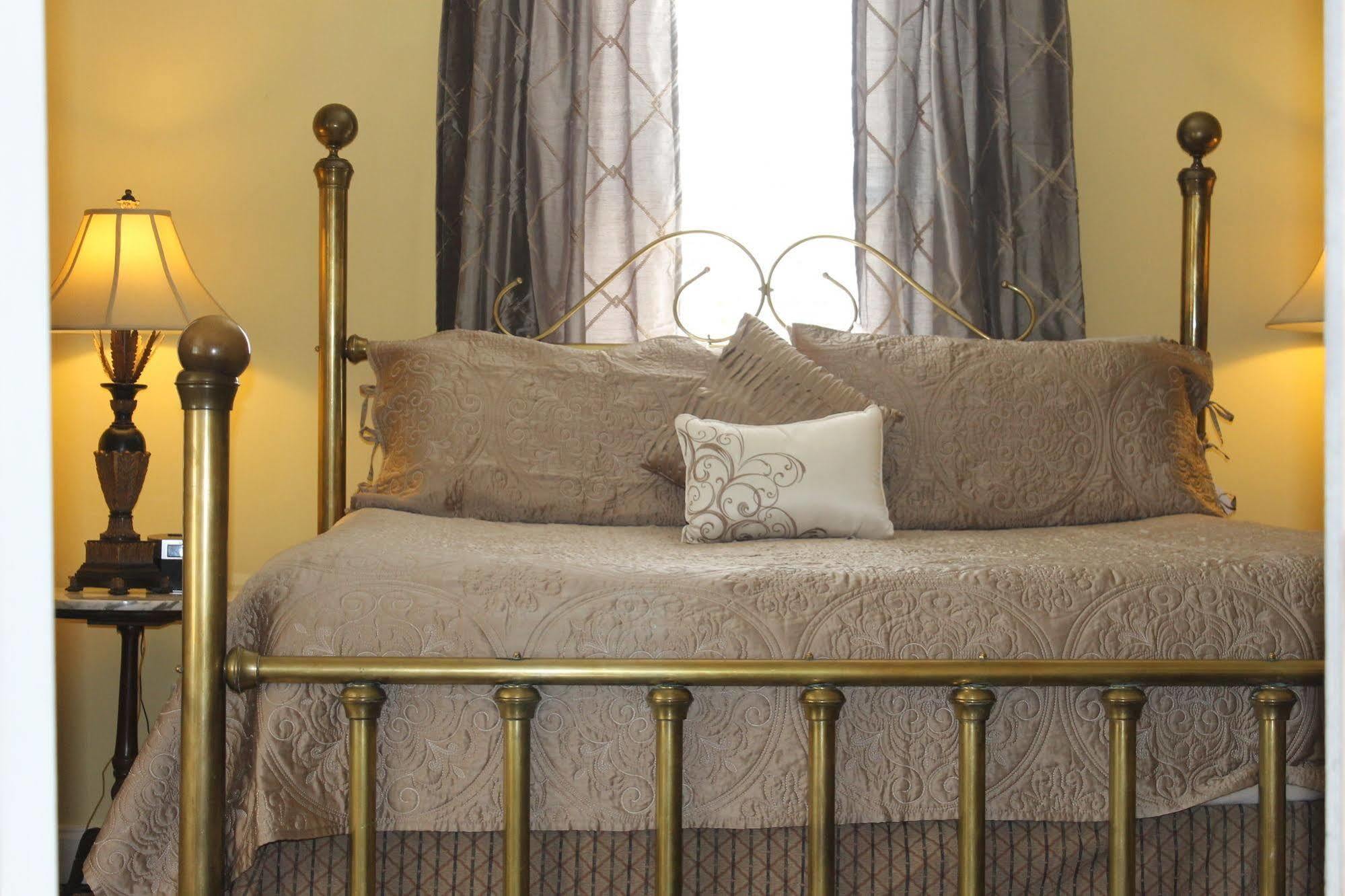 Victorian House Bed And Breakfast St. Augustine Exterior photo